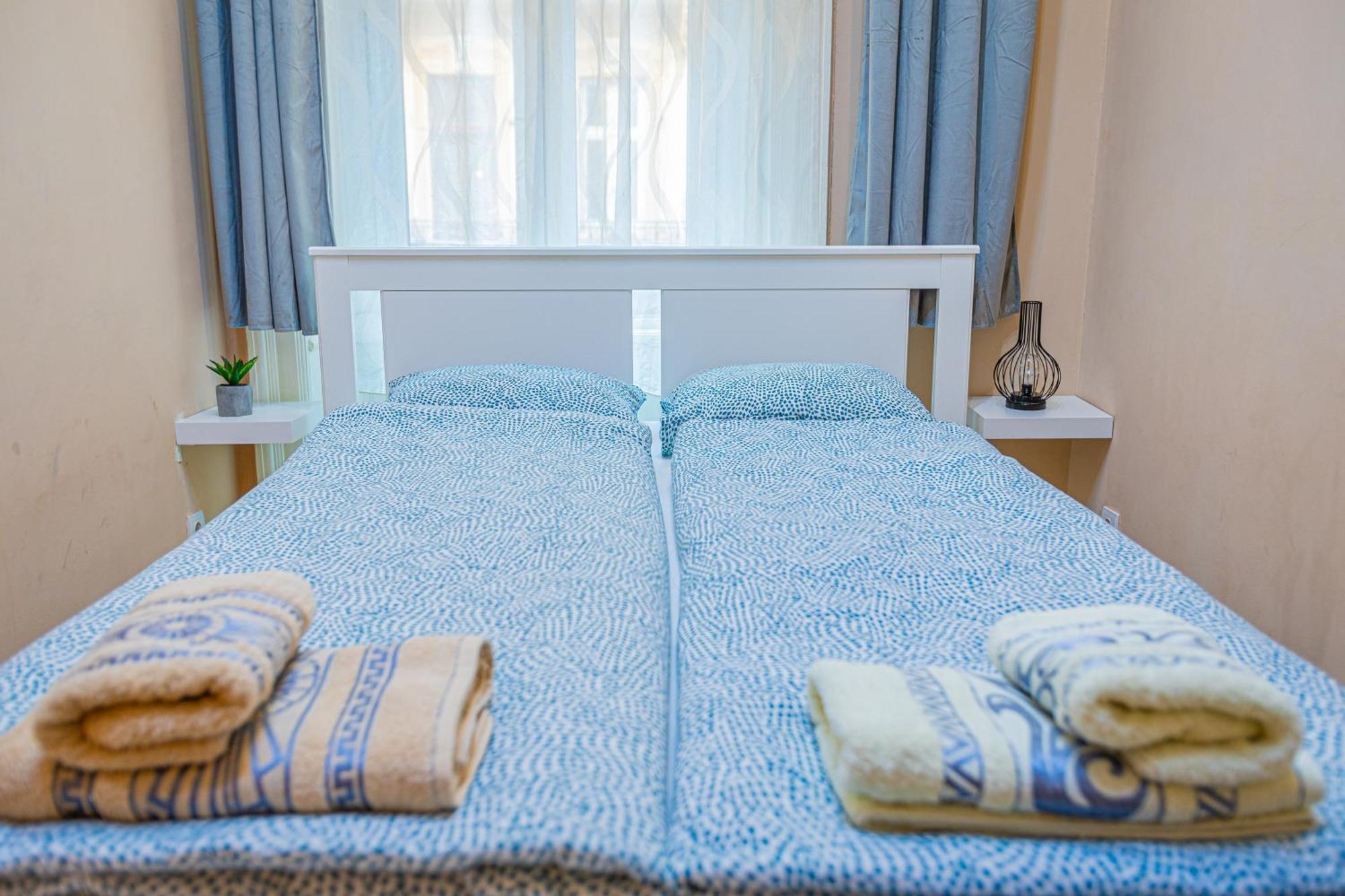 Buda Castle Charming 2 Bedrooms Апартаменти